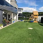 Moderne Mit Terrasse Und Garten Lägenhet Verwaltungsgemeinschaft Haldenwang