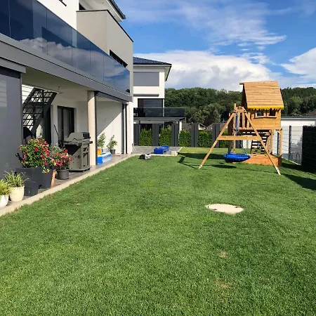 Moderne Mit Terrasse Und Garten Apartment Verwaltungsgemeinschaft Haldenwang