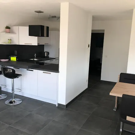 Apartament Moderne Mit Terrasse Und Garten *