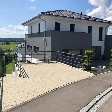 Apartament Moderne Mit Terrasse Und Garten *
