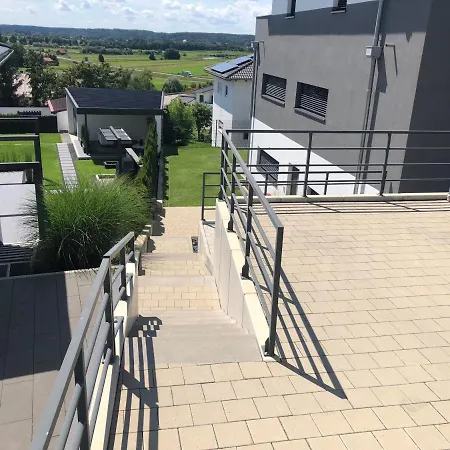 Moderne Mit Terrasse Und Garten Apartament Verwaltungsgemeinschaft Haldenwang